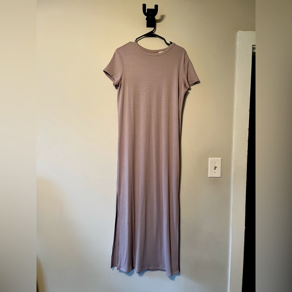 Lavender maxi dress - Target - slit down the side